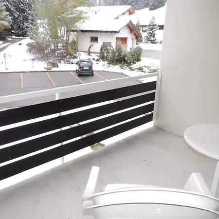 Semesterbostad Bargias 12 *